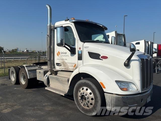 Peterbilt 579 Truck Tractor Units