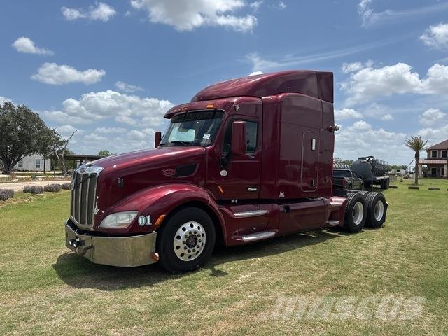 Peterbilt 579 Truck Tractor Units