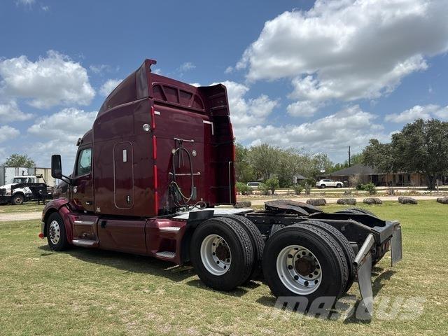 Peterbilt 579 Truck Tractor Units