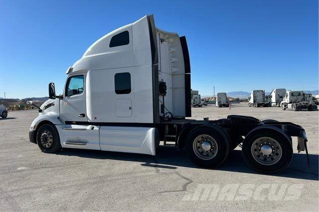 Peterbilt 579 Truck Tractor Units