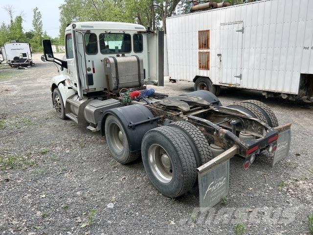 Peterbilt 579 Truck Tractor Units