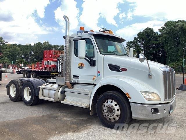 Peterbilt 579 Truck Tractor Units