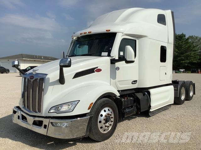 Peterbilt 579 Truck Tractor Units
