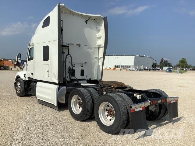 Peterbilt 579 Truck Tractor Units