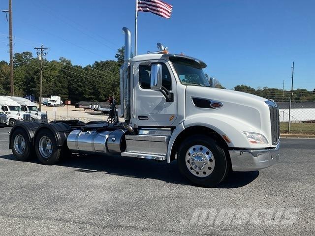 Peterbilt 579 Truck Tractor Units
