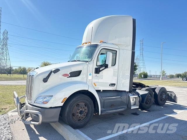 Peterbilt 579 Truck Tractor Units
