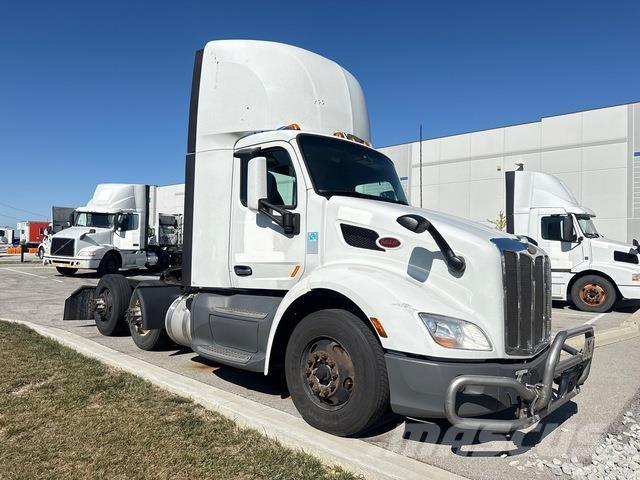 Peterbilt 579 Truck Tractor Units