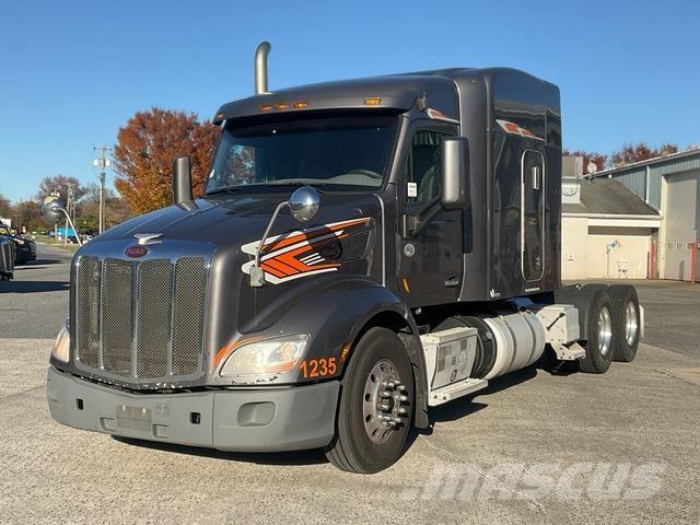 Peterbilt 579 Truck Tractor Units