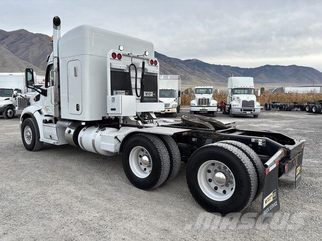 Peterbilt 579 Truck Tractor Units