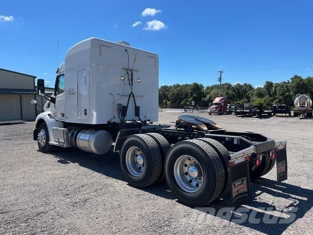 Peterbilt 589 Truck Tractor Units