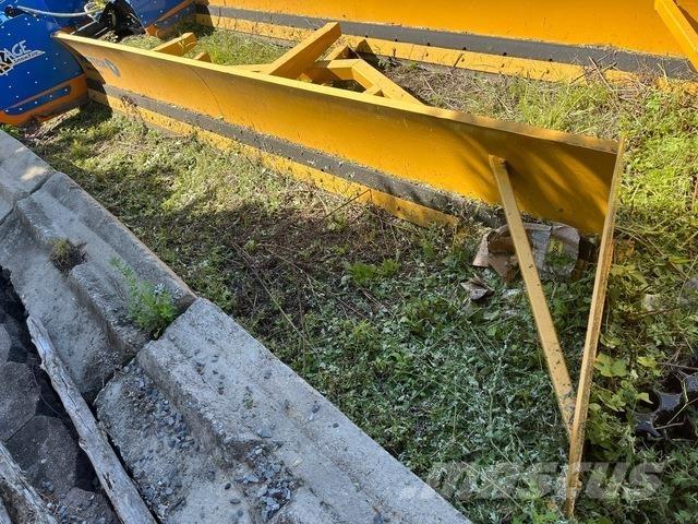  Protech LP18L Snow blades and plows