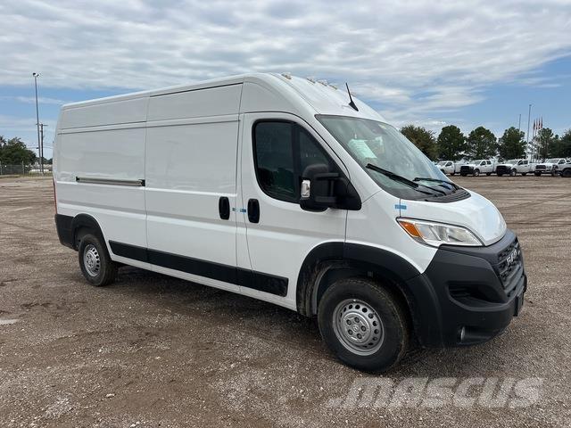 RAM 2500 Van Body Trucks