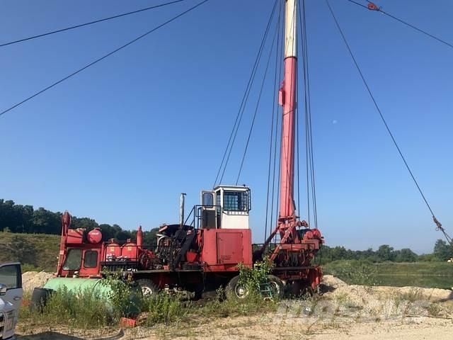 Ramsey Harvester cranes