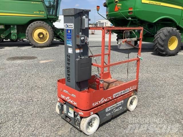 SkyJack SJ12 Vertical mast lifts
