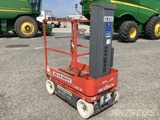 SkyJack SJ12 Vertical mast lifts
