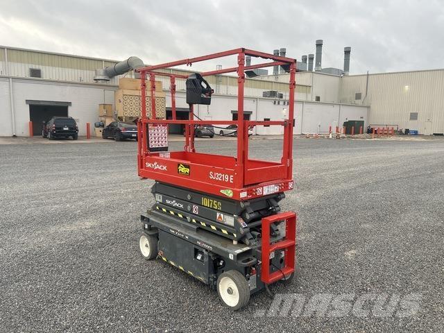 SkyJack SJ3219 Scissor lifts