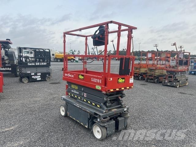 SkyJack SJ3219 Scissor lifts
