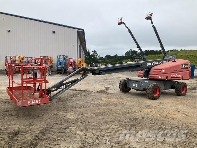 SkyJack SJ45T Telescopic boom lifts