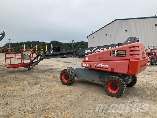 SkyJack SJ45T Telescopic boom lifts