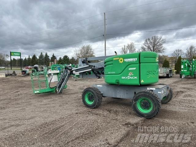 SkyJack SJ46AJ Articulated boom lifts