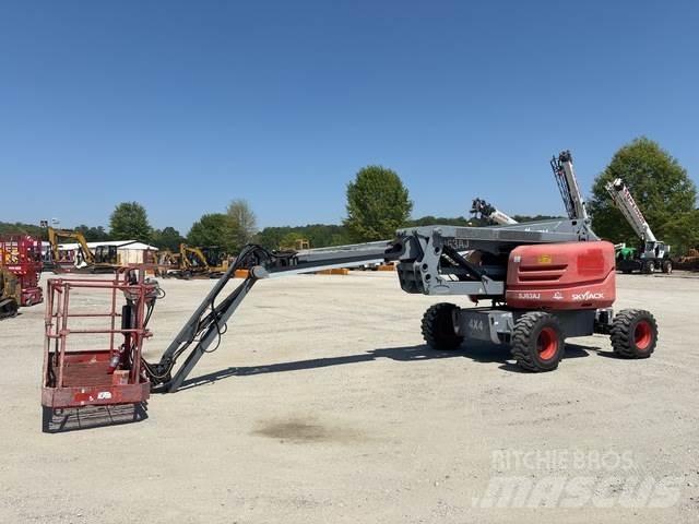 SkyJack SJ63AJ Articulated boom lifts