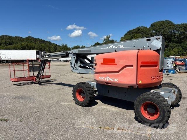 SkyJack SJ63AJ Articulated boom lifts