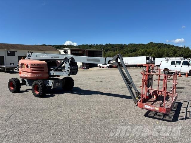 SkyJack SJ63AJ Articulated boom lifts