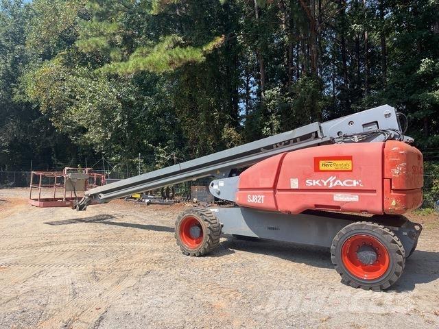SkyJack SJ82T Telescopic boom lifts