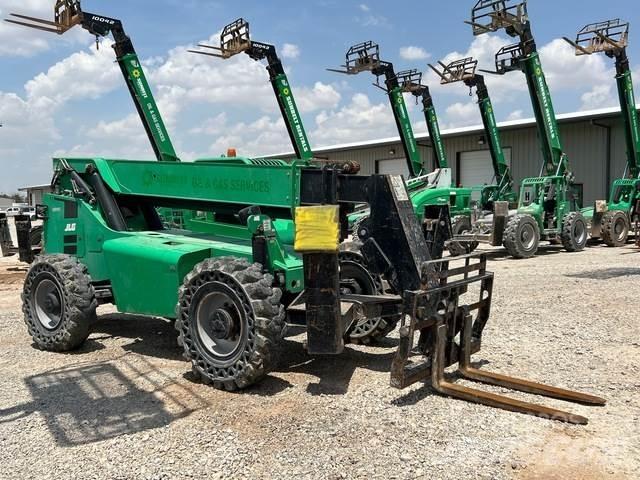 SkyTrak 10042 Telescopic handlers