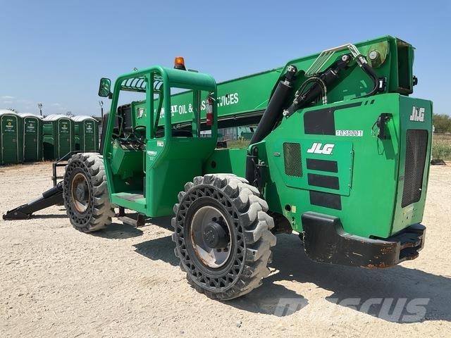 SkyTrak 10042 Telescopic handlers