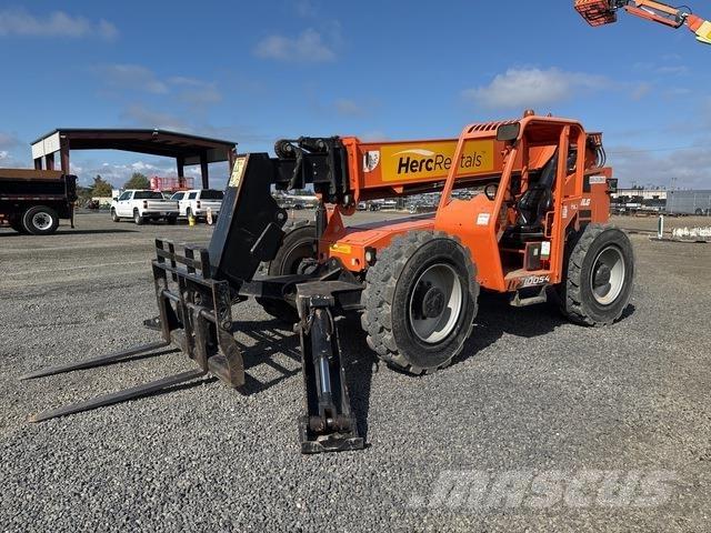 SkyTrak 10054 Telescopic handlers