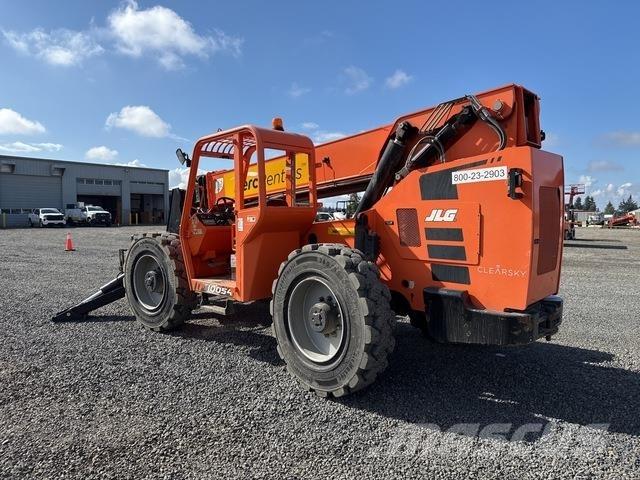 SkyTrak 10054 Telescopic handlers