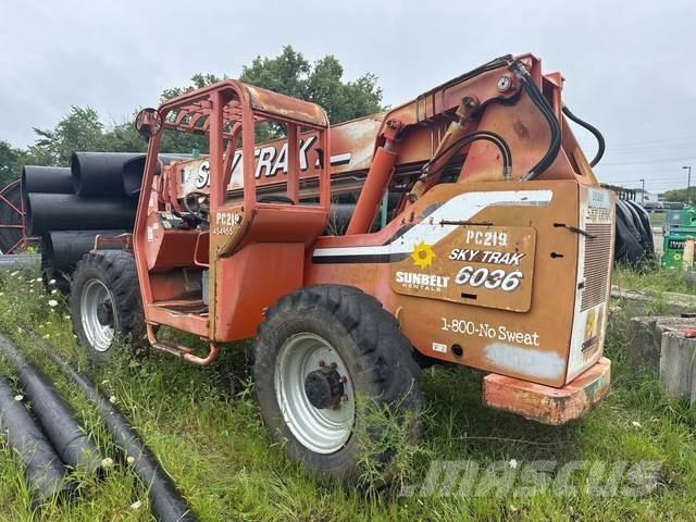 SkyTrak 6036 Telescopic handlers