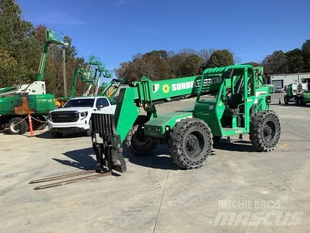 SkyTrak 6042 Telescopic handlers