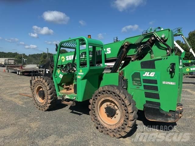 SkyTrak 6042 Telescopic handlers