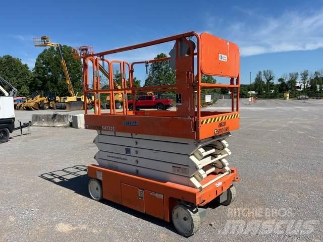 Snorkel S4732E Scissor lifts