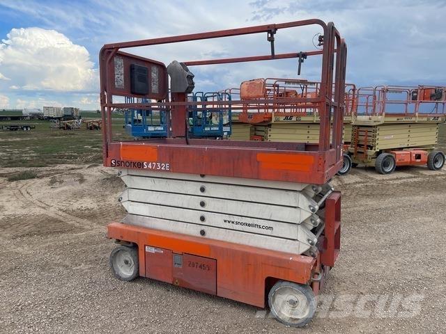 Snorkel S4732E Scissor lifts