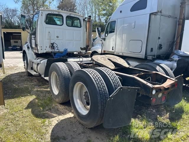 Sterling A9500 Truck Tractor Units