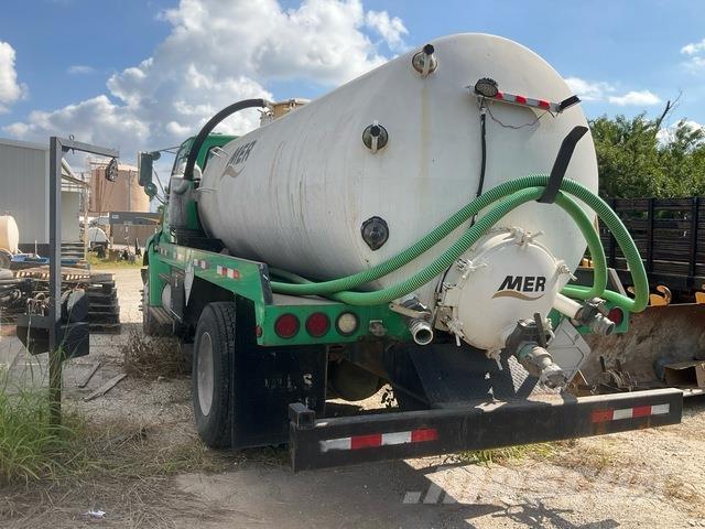 Sterling A9513 Sewage disposal Trucks