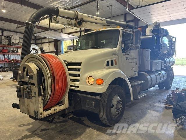 Sterling L7500 Sewage disposal Trucks