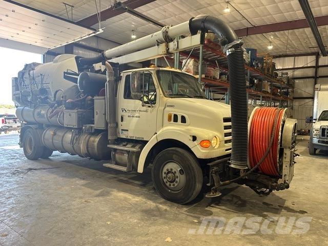 Sterling L7500 Sewage disposal Trucks