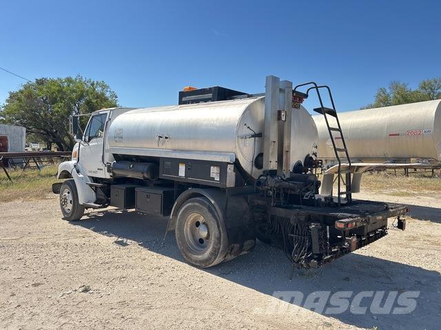 Sterling L7500 Concrete trucks
