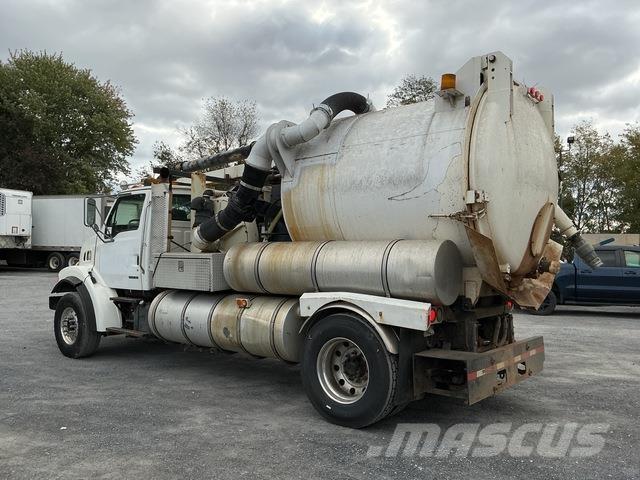 Sterling L7501 Sewage disposal Trucks