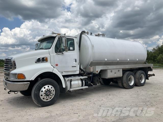 Sterling L9500 Sewage disposal Trucks