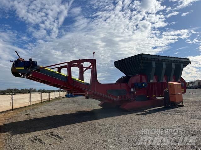 Striker TL2000 Other