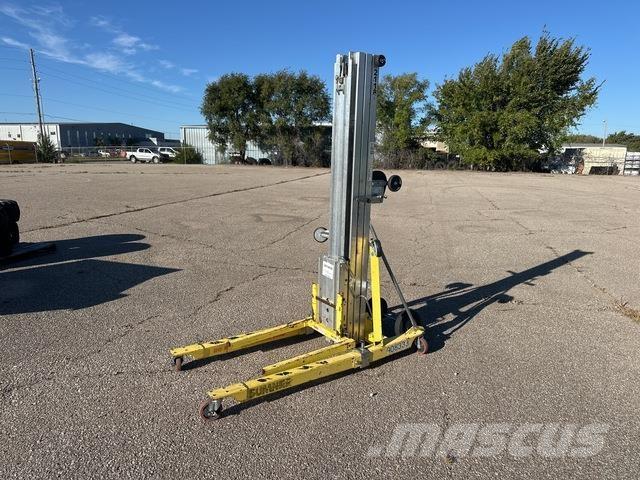 Sumner 2118 Winches, hoists and material lifts