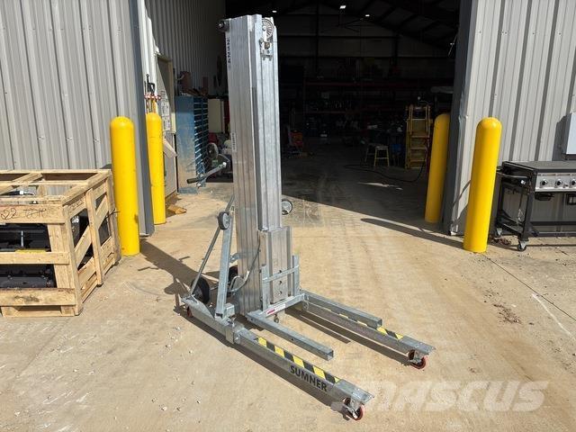 Sumner 2124 Winches, hoists and material lifts