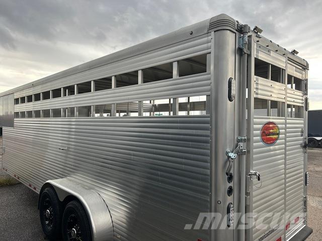 Sundowner  Livestock carrying trailers
