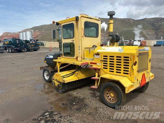 Superior DT80J Indoor sweepers