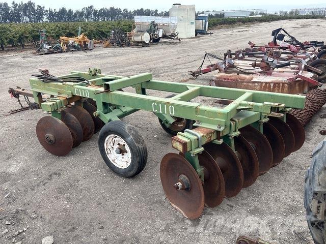 Tandem Disc Other tillage machines and accessories